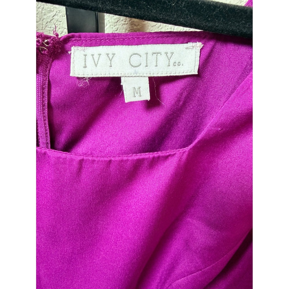 Ivy City Co Magenta Purple Pleated Midi Dress Bow Shoulder Square Neck Womens M - Picture 3 of 8